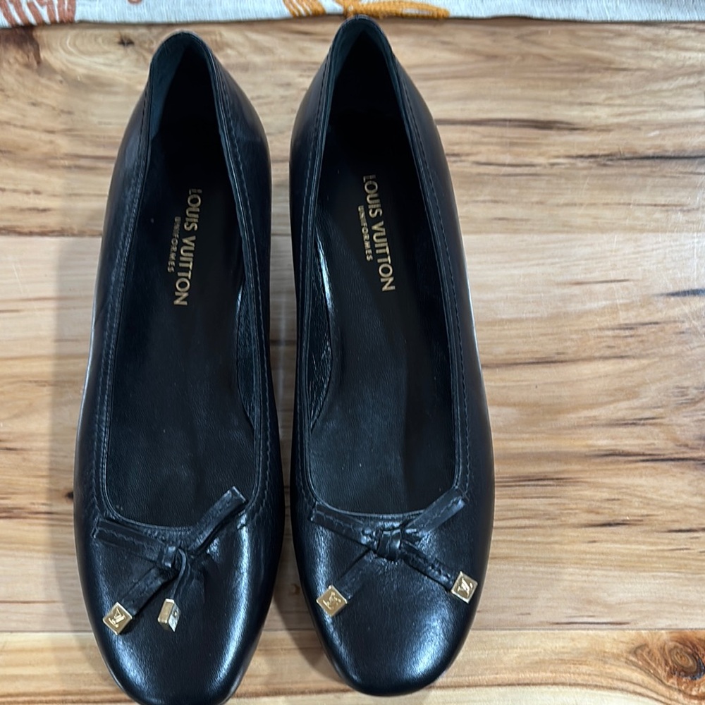 Louis Vuitton Women's Black Ballet Flats